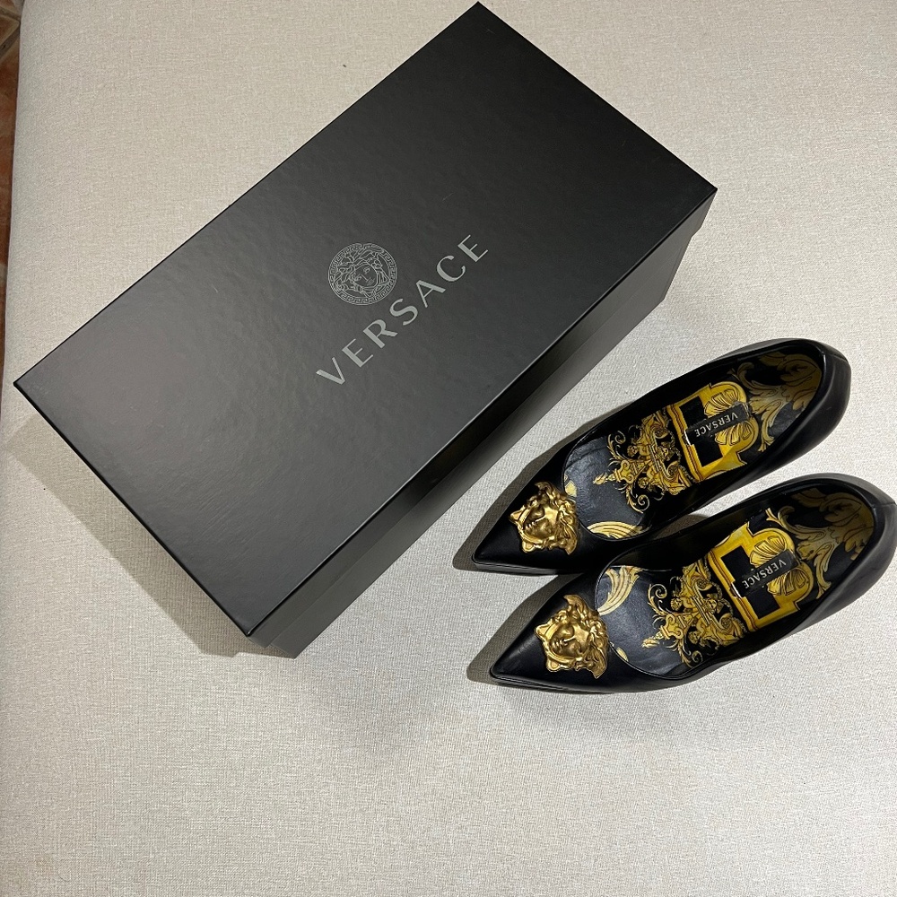 Versace Black Leather Medusa Platform Pumps